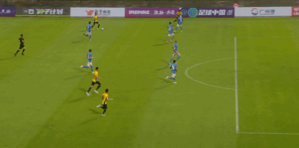 开云官网-足协杯半场：夏达龙双响、杜加利奇失良机，广州豹暂2-0深圳
