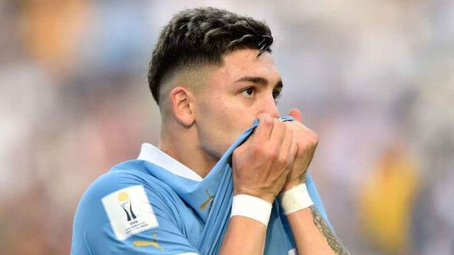 kaiyun.com-红牌停赛两场成就决赛进球英雄 乌拉圭中卫捧银球