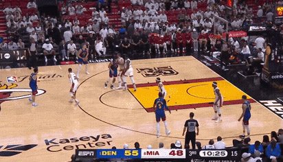 1686288286043031186.gif 五项武器一窥中锋独角兽 约基奇也是划时代的存在