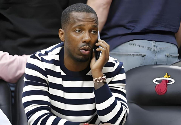 开云下载-杨瀚森新秀合同2140万，经纪人能拿多少佣金？网友：难以置信|里奇-保罗|NBA|中国篮球|杨翰森|波特兰开拓者队_新浪体育_新浪新闻