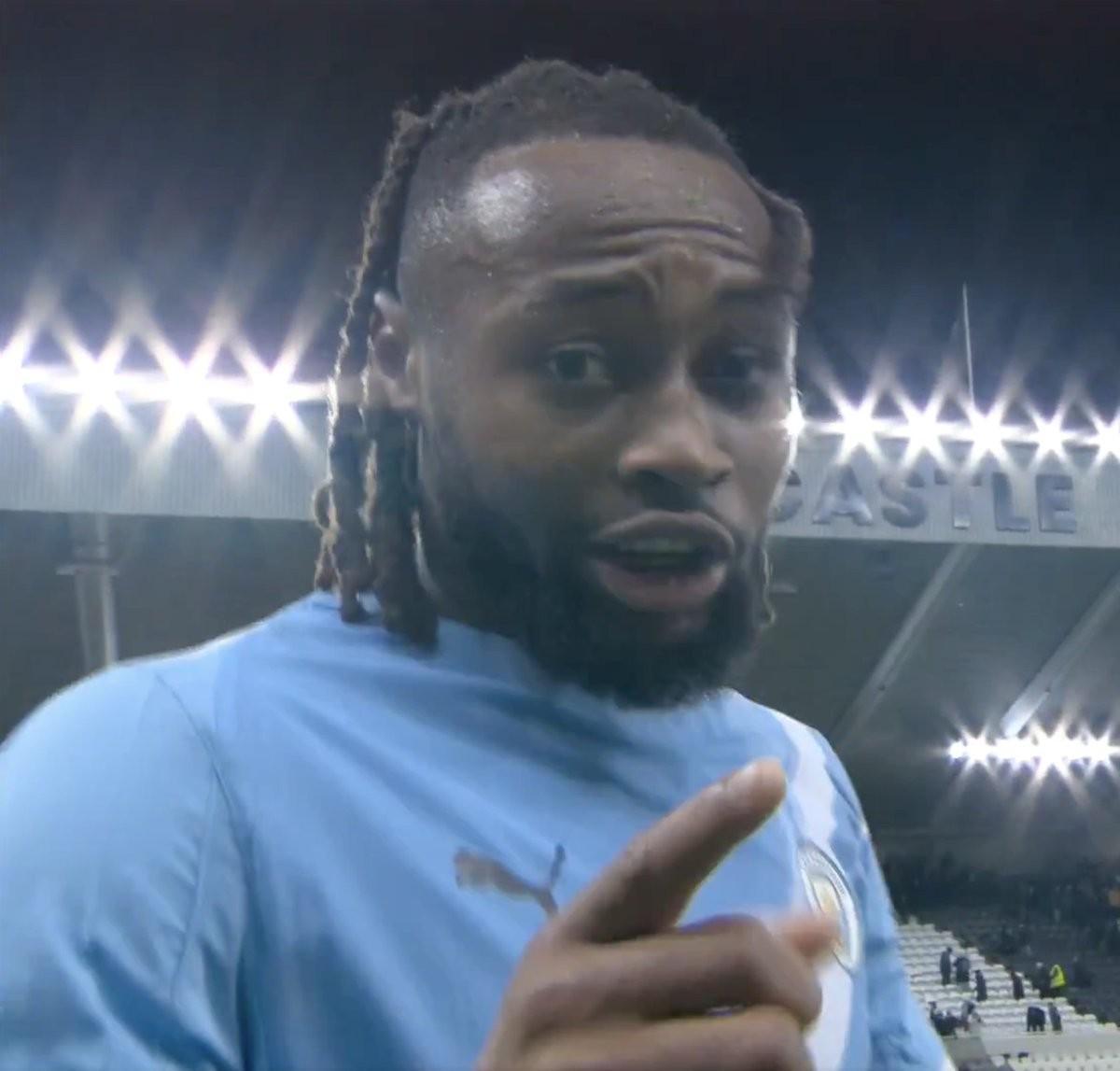 终场时对着镜头说啥了？塞门约：第二个进球应该算的