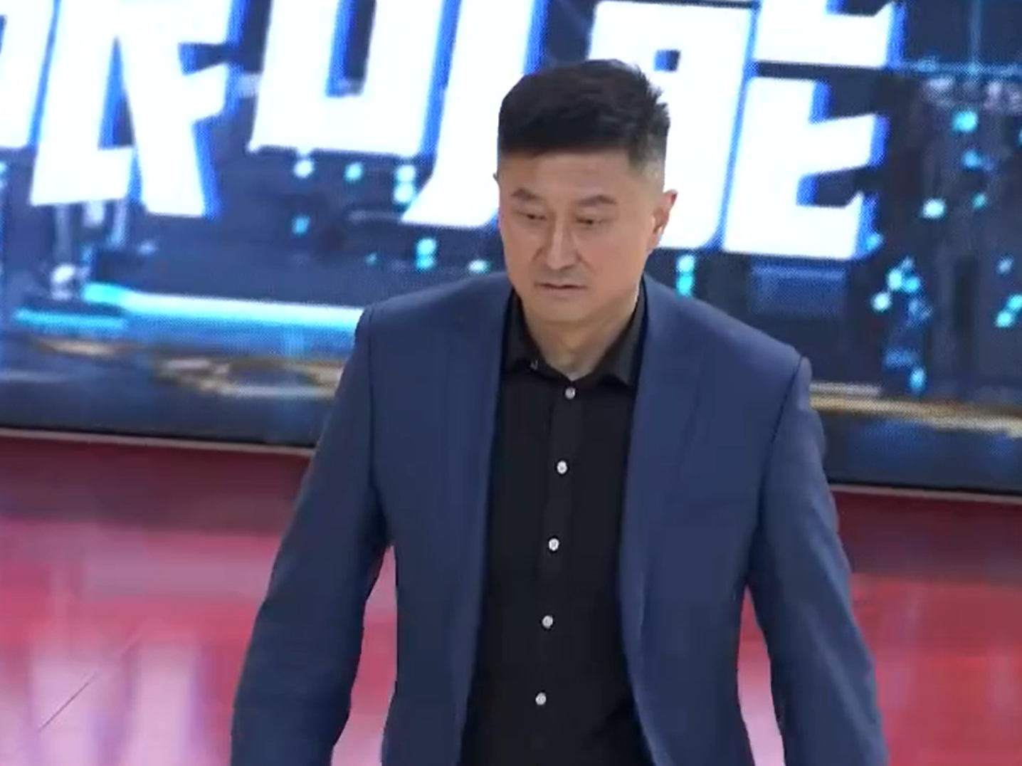 开云官网-3次输上海!广东队暴露三大隐患,杜锋也是很无奈