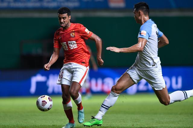 广州德比从不缺少故事 VAR抢镜剧情让人大跌眼镜