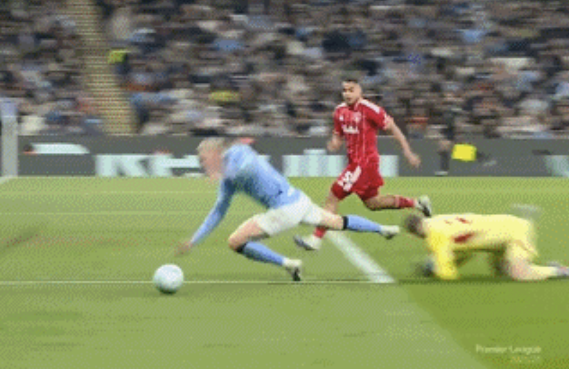 开云官网-英超保送阿森纳?曼城3疑似点球未判:哈兰德2次被放倒 裁判无视