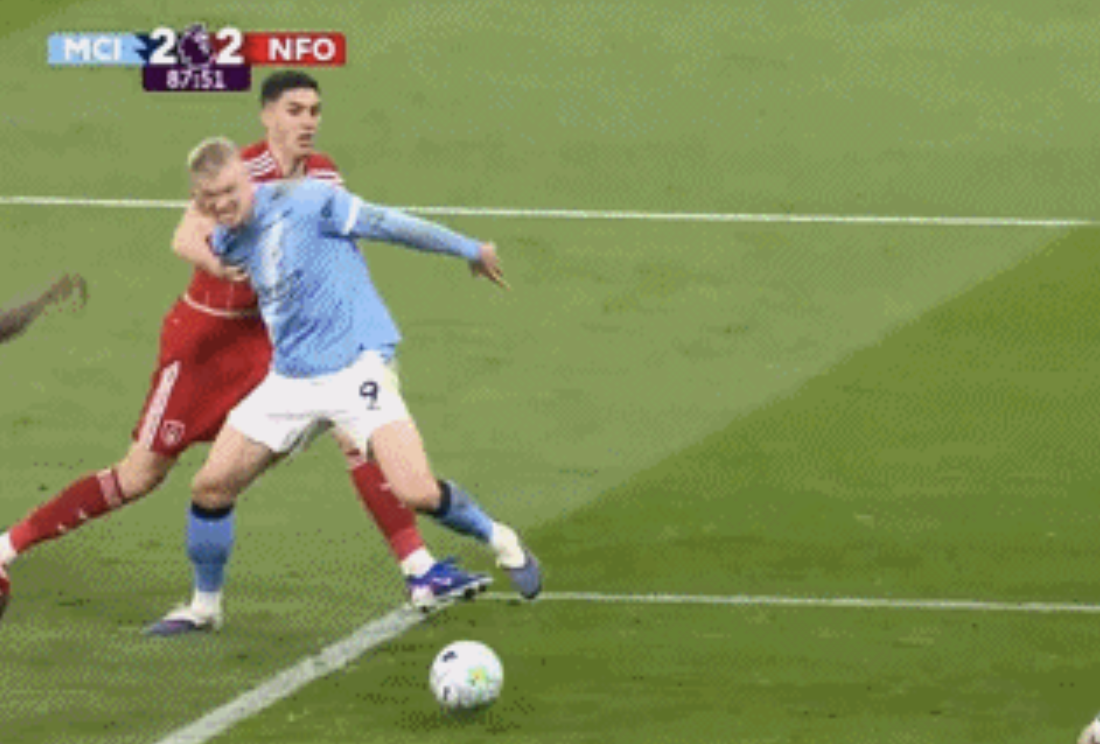 开云官网-英超保送阿森纳?曼城3疑似点球未判:哈兰德2次被放倒 裁判无视