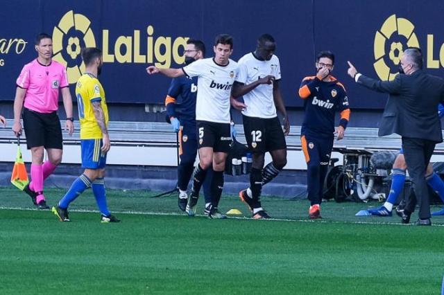 开云下载-迪亚哈比-卡拉事件梳理：西足坛绝不容忍种族主义