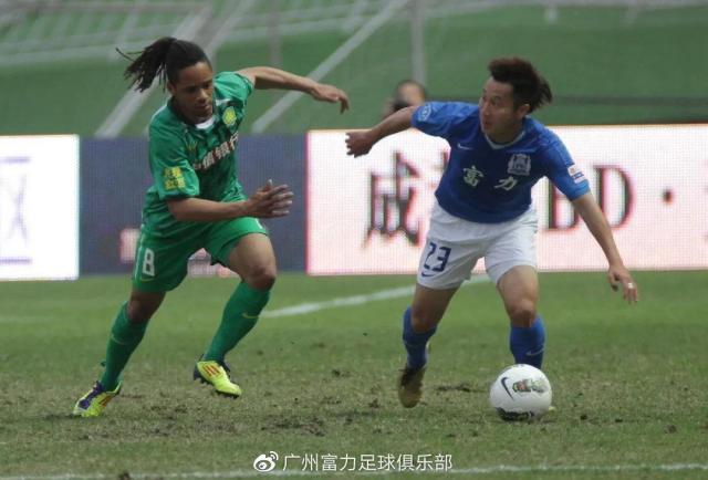 1612538216244004529.jpg 开云官网-广州城官方告别卢琳:你是南粤足球的一面旗帜