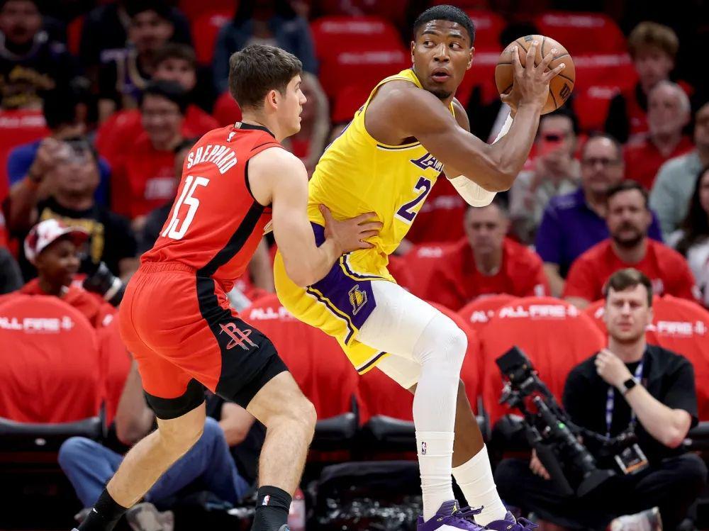 kaiyun.com-一场112-108让雷霆无奈了！湖人逆转詹姆斯创历史，火箭即将淘汰